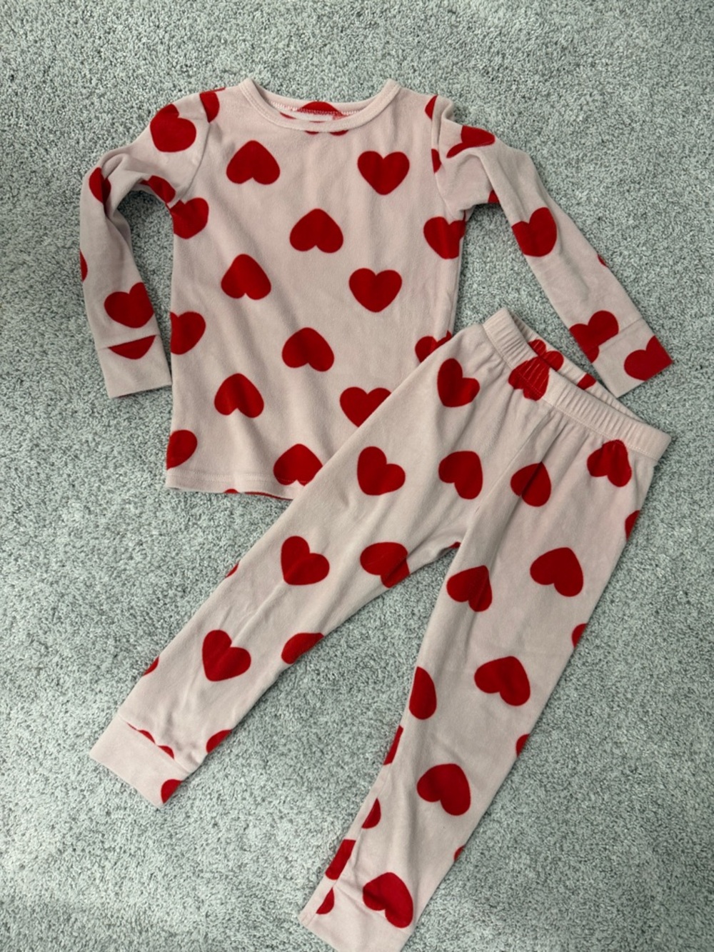 Cat & Jack girls pajamas, light pink with red hearts, 4t